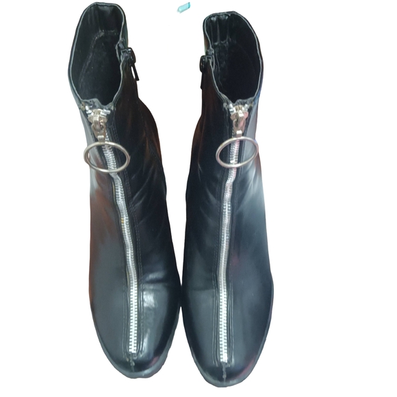 Corporate Goth Chic Black Ankle Boots with Front Zipper - Picture 2 of 10